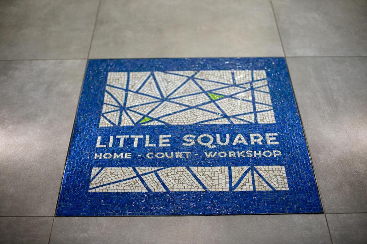 Hotel Little Square Arona Esterno foto